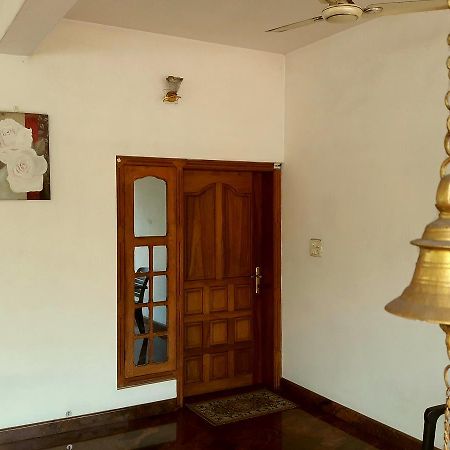 Aham Yoga Nest Bed & Breakfast Alappuzha ภายนอก รูปภาพ