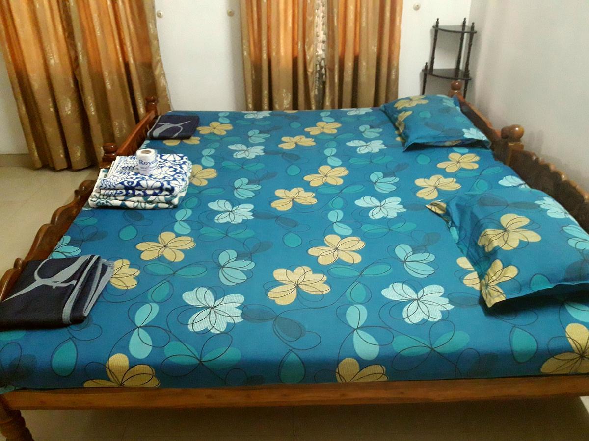 Aham Yoga Nest Bed & Breakfast Alappuzha ภายนอก รูปภาพ