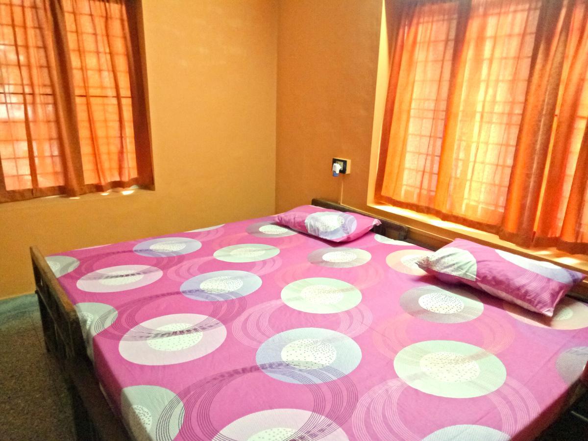 Aham Yoga Nest Bed & Breakfast Alappuzha ภายนอก รูปภาพ