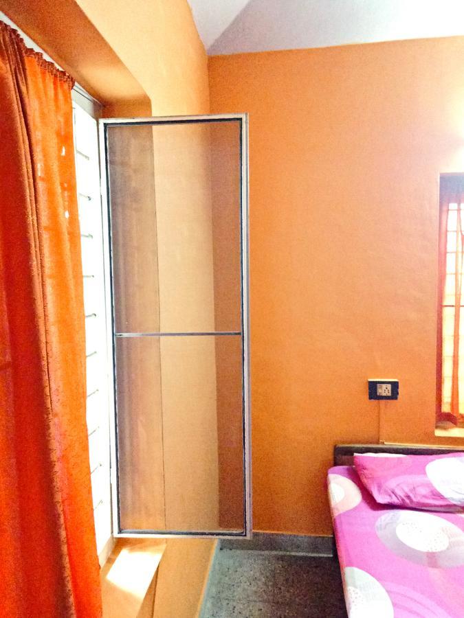 Aham Yoga Nest Bed & Breakfast Alappuzha ภายนอก รูปภาพ