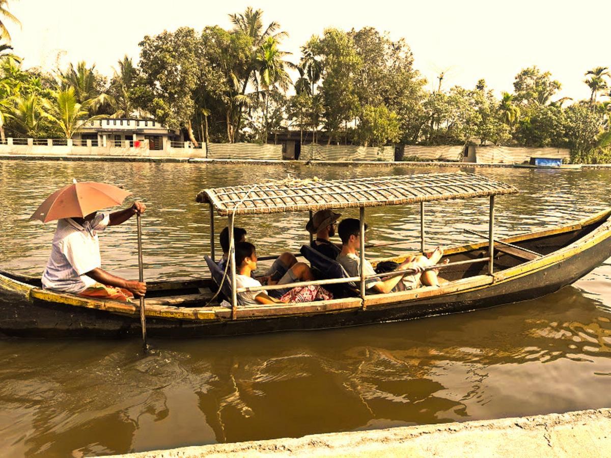 Aham Yoga Nest Bed & Breakfast Alappuzha ภายนอก รูปภาพ