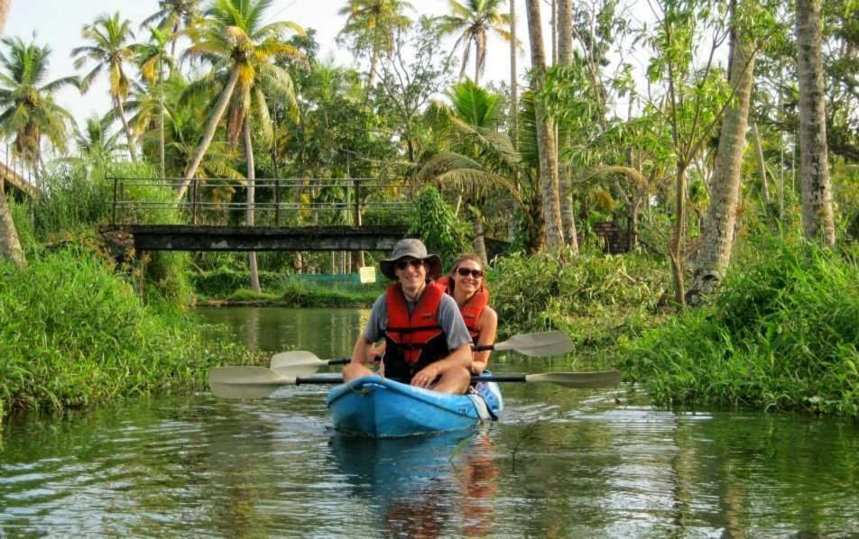 Aham Yoga Nest Bed & Breakfast Alappuzha ภายนอก รูปภาพ